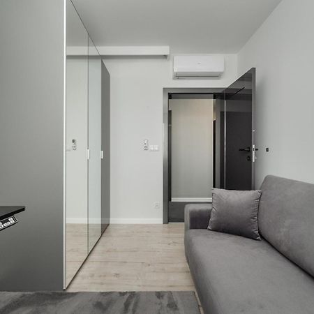 Luksusowy Apartament Z 3 Sypialniami, Klimatyzacja, Parkingiem I Biurkiem We Wroclawiu By Renters Prestige Ngoại thất bức ảnh