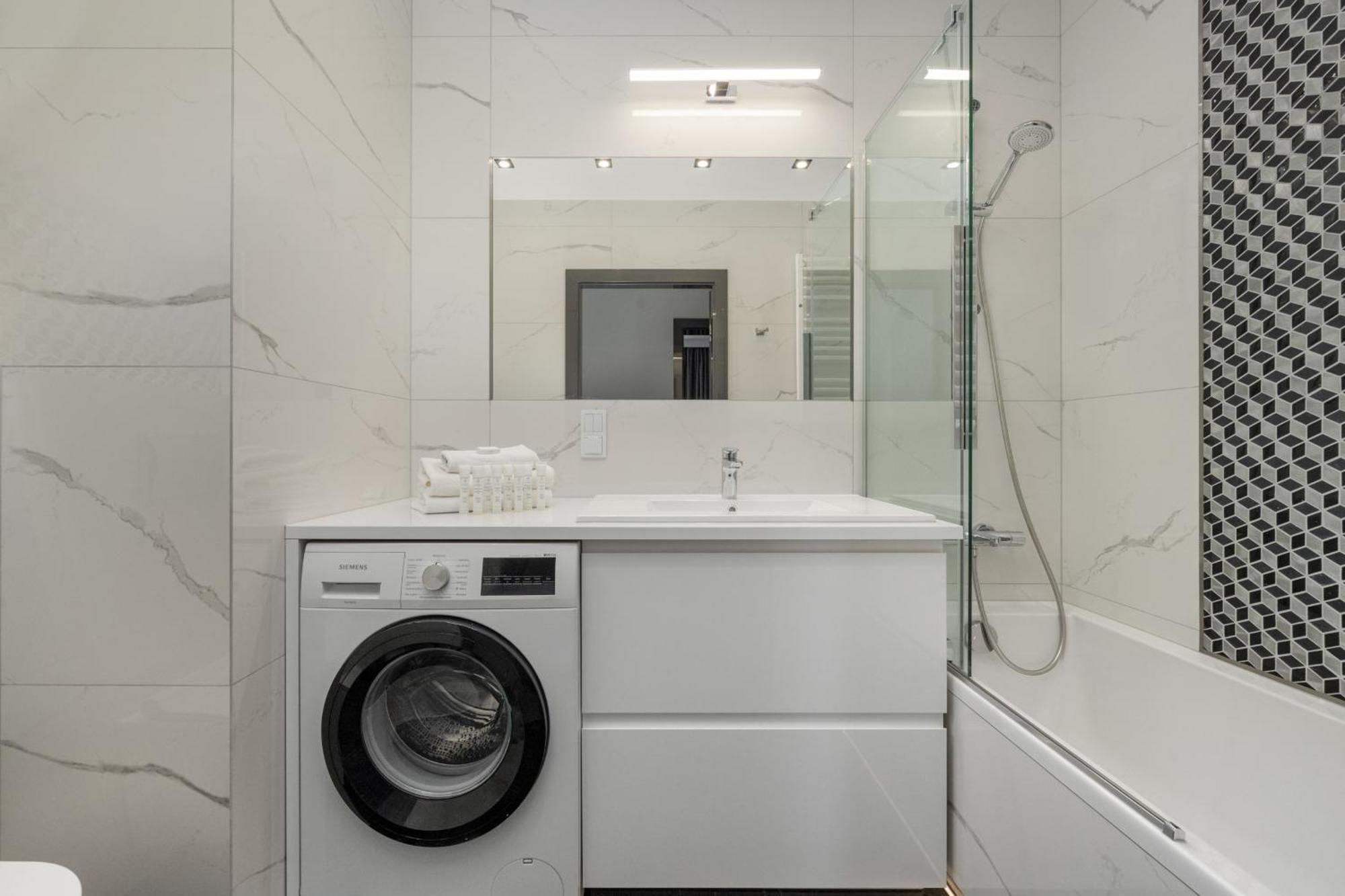Luksusowy Apartament Z 3 Sypialniami, Klimatyzacja, Parkingiem I Biurkiem We Wroclawiu By Renters Prestige Ngoại thất bức ảnh