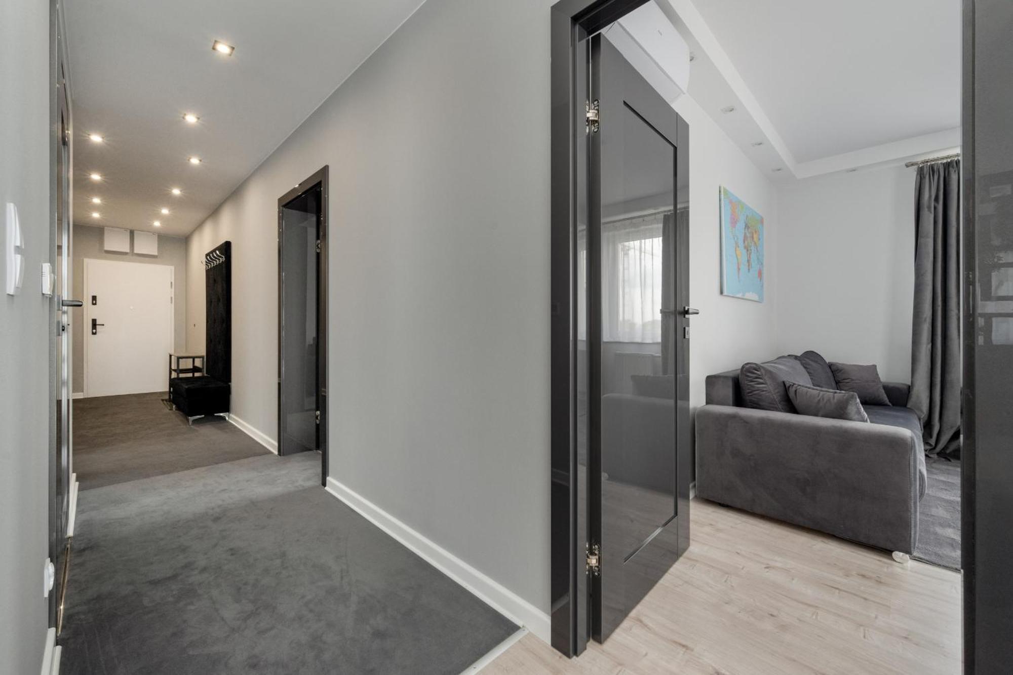Luksusowy Apartament Z 3 Sypialniami, Klimatyzacja, Parkingiem I Biurkiem We Wroclawiu By Renters Prestige Ngoại thất bức ảnh